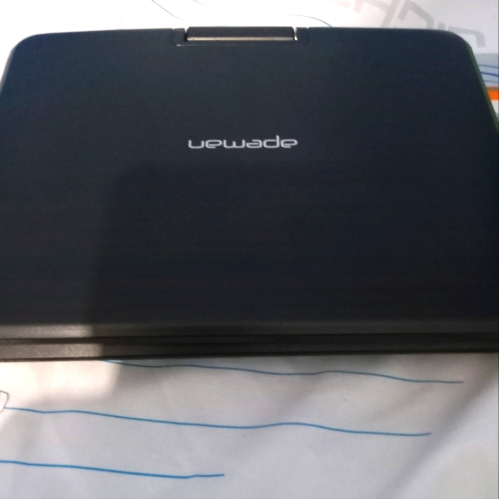 Portable DVD player